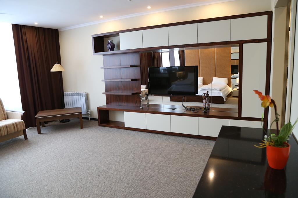 Lacasa Hotel Atyraū 객실 사진